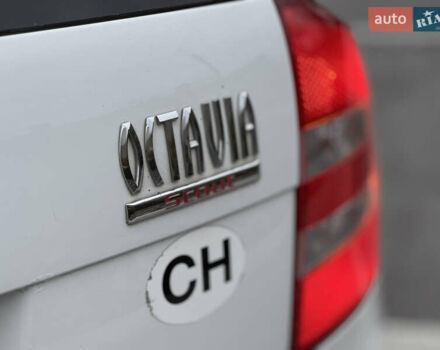 Білий Шкода Octavia Scout, об'ємом двигуна 2 л та пробігом 230 тис. км за 6799 $, фото 15 на Automoto.ua