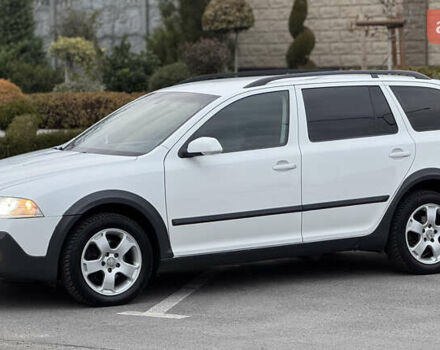 Білий Шкода Octavia Scout, об'ємом двигуна 2 л та пробігом 230 тис. км за 6799 $, фото 6 на Automoto.ua