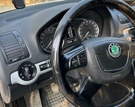 Білий Шкода Octavia Scout, об'ємом двигуна 2 л та пробігом 330 тис. км за 6700 $, фото 3 на Automoto.ua