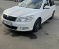 Белый Шкода Октавия Скаут, объемом двигателя 1.8 л и пробегом 222 тыс. км за 7600 $, фото 1 на Automoto.ua
