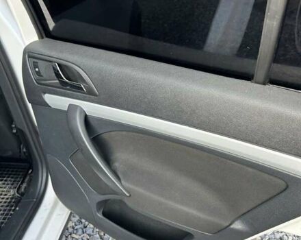 Білий Шкода Octavia Scout, об'ємом двигуна 2 л та пробігом 330 тис. км за 6700 $, фото 17 на Automoto.ua