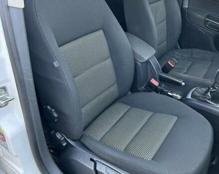 Білий Шкода Octavia Scout, об'ємом двигуна 2 л та пробігом 330 тис. км за 6700 $, фото 19 на Automoto.ua