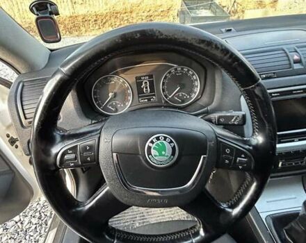 Білий Шкода Octavia Scout, об'ємом двигуна 2 л та пробігом 330 тис. км за 6700 $, фото 11 на Automoto.ua