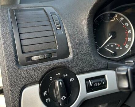 Білий Шкода Octavia Scout, об'ємом двигуна 2 л та пробігом 330 тис. км за 6700 $, фото 8 на Automoto.ua