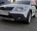 Белый Шкода Октавия Скаут, объемом двигателя 1.8 л и пробегом 214 тыс. км за 8500 $, фото 1 на Automoto.ua