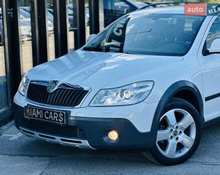 Білий Шкода Octavia Scout, об'ємом двигуна 1.8 л та пробігом 177 тис. км за 10799 $, фото 10 на Automoto.ua