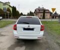 Белый Шкода Октавия Скаут, объемом двигателя 0 л и пробегом 350 тыс. км за 3099 $, фото 4 на Automoto.ua