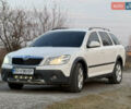Білий Шкода Octavia Scout, об'ємом двигуна 1.97 л та пробігом 263 тис. км за 10500 $, фото 1 на Automoto.ua
