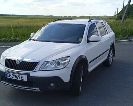 Білий Шкода Octavia Scout, об'ємом двигуна 1.97 л та пробігом 208 тис. км за 9500 $, фото 1 на Automoto.ua