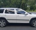 Білий Шкода Octavia Scout, об'ємом двигуна 1.97 л та пробігом 208 тис. км за 9500 $, фото 6 на Automoto.ua