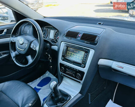Білий Шкода Octavia Scout, об'ємом двигуна 1.8 л та пробігом 177 тис. км за 10799 $, фото 39 на Automoto.ua
