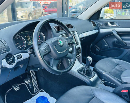 Білий Шкода Octavia Scout, об'ємом двигуна 1.8 л та пробігом 177 тис. км за 10799 $, фото 19 на Automoto.ua