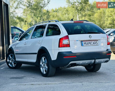 Білий Шкода Octavia Scout, об'ємом двигуна 1.8 л та пробігом 177 тис. км за 10799 $, фото 4 на Automoto.ua