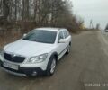 Білий Шкода Octavia Scout, об'ємом двигуна 2 л та пробігом 250 тис. км за 10500 $, фото 5 на Automoto.ua