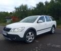 Білий Шкода Octavia Scout, об'ємом двигуна 2 л та пробігом 172 тис. км за 12150 $, фото 1 на Automoto.ua