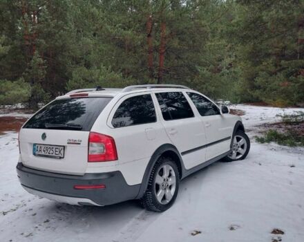 Белый Шкода Октавия Скаут, объемом двигателя 2 л и пробегом 257 тыс. км за 11750 $, фото 10 на Automoto.ua