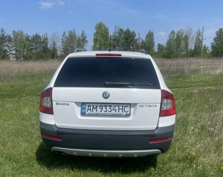 Белый Шкода Октавия Скаут, объемом двигателя 2 л и пробегом 304 тыс. км за 10100 $, фото 17 на Automoto.ua