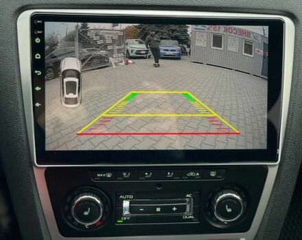 Белый Шкода Октавия Скаут, объемом двигателя 2 л и пробегом 283 тыс. км за 11600 $, фото 11 на Automoto.ua