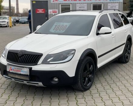 Белый Шкода Октавия Скаут, объемом двигателя 2 л и пробегом 283 тыс. км за 11600 $, фото 2 на Automoto.ua