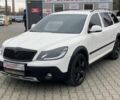 Белый Шкода Октавия Скаут, объемом двигателя 2 л и пробегом 283 тыс. км за 11600 $, фото 2 на Automoto.ua