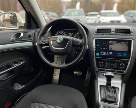 Белый Шкода Октавия Скаут, объемом двигателя 2 л и пробегом 283 тыс. км за 11600 $, фото 14 на Automoto.ua