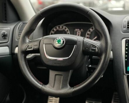 Белый Шкода Октавия Скаут, объемом двигателя 2 л и пробегом 283 тыс. км за 11600 $, фото 15 на Automoto.ua