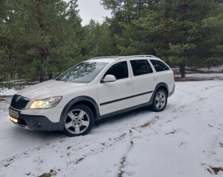 Белый Шкода Октавия Скаут, объемом двигателя 2 л и пробегом 257 тыс. км за 11750 $, фото 8 на Automoto.ua