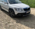 Белый Шкода Октавия Скаут, объемом двигателя 2 л и пробегом 247 тыс. км за 10500 $, фото 3 на Automoto.ua