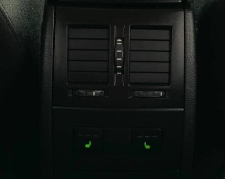 Белый Шкода Октавия Скаут, объемом двигателя 2 л и пробегом 283 тыс. км за 11600 $, фото 20 на Automoto.ua