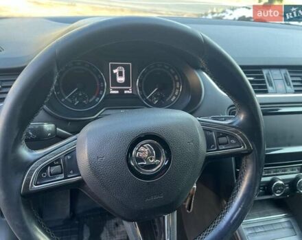 Білий Шкода Octavia Scout, об'ємом двигуна 2 л та пробігом 307 тис. км за 13700 $, фото 27 на Automoto.ua
