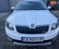 Білий Шкода Octavia Scout, об'ємом двигуна 2 л та пробігом 307 тис. км за 13700 $, фото 13 на Automoto.ua