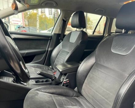 Шкода Октавия Скаут 2014 в Черновцах на Automoto.ua Белый Шкода Октавия Скаут, объемом двигателя 0 л и пробегом 275 тыс. км за 13700 $, фото 13 на Automoto.ua