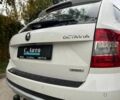 Шкода Октавия Скаут 2014 в Черновцах на Automoto.ua Белый Шкода Октавия Скаут, объемом двигателя 0 л и пробегом 275 тыс. км за 13700 $, фото 5 на Automoto.ua