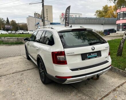 Шкода Октавия Скаут 2014 в Черновцах на Automoto.ua Белый Шкода Октавия Скаут, объемом двигателя 0 л и пробегом 275 тыс. км за 13700 $, фото 3 на Automoto.ua