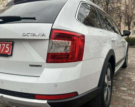 Білий Шкода Octavia Scout, об'ємом двигуна 2 л та пробігом 203 тис. км за 14995 $, фото 10 на Automoto.ua