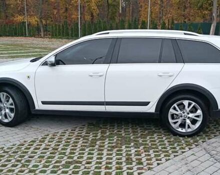 Шкода Октавия Скаут 2015 в Харькове на Automoto.ua Белый Шкода Октавия Скаут, объемом двигателя 1.97 л и пробегом 269 тыс. км за 13699 $, фото 5 на Automoto.ua