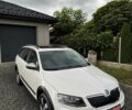 Білий Шкода Octavia Scout, об'ємом двигуна 2 л та пробігом 250 тис. км за 14800 $, фото 1 на Automoto.ua