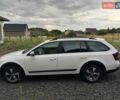 Білий Шкода Octavia Scout, об'ємом двигуна 2 л та пробігом 250 тис. км за 14800 $, фото 3 на Automoto.ua