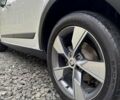 Білий Шкода Octavia Scout, об'ємом двигуна 2 л та пробігом 250 тис. км за 14800 $, фото 13 на Automoto.ua