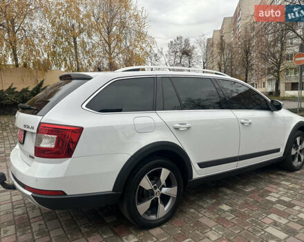 Білий Шкода Octavia Scout, об'ємом двигуна 2 л та пробігом 203 тис. км за 14995 $, фото 6 на Automoto.ua