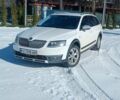 Белый Шкода Октавия Скаут, объемом двигателя 1.97 л и пробегом 271 тыс. км за 13799 $, фото 1 на Automoto.ua