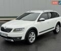 Білий Шкода Octavia Scout, об'ємом двигуна 2 л та пробігом 280 тис. км за 13499 $, фото 6 на Automoto.ua