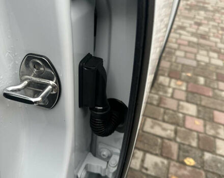 Білий Шкода Octavia Scout, об'ємом двигуна 2 л та пробігом 203 тис. км за 14995 $, фото 39 на Automoto.ua