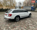 Білий Шкода Octavia Scout, об'ємом двигуна 2 л та пробігом 203 тис. км за 14995 $, фото 26 на Automoto.ua