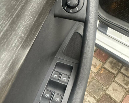 Білий Шкода Octavia Scout, об'ємом двигуна 2 л та пробігом 203 тис. км за 14995 $, фото 32 на Automoto.ua