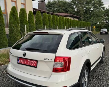 Білий Шкода Octavia Scout, об'ємом двигуна 2 л та пробігом 250 тис. км за 14800 $, фото 4 на Automoto.ua