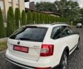Білий Шкода Octavia Scout, об'ємом двигуна 2 л та пробігом 250 тис. км за 14800 $, фото 4 на Automoto.ua