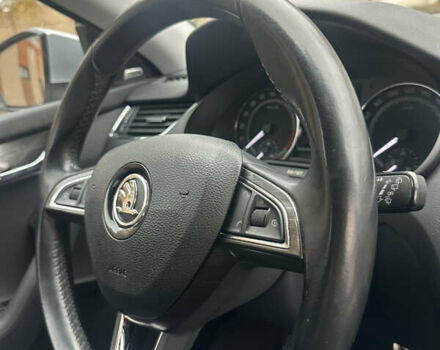 Білий Шкода Octavia Scout, об'ємом двигуна 2 л та пробігом 203 тис. км за 14995 $, фото 65 на Automoto.ua