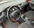 Білий Шкода Octavia Scout, об'ємом двигуна 2 л та пробігом 280 тис. км за 13499 $, фото 25 на Automoto.ua