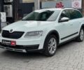 Білий Шкода Octavia Scout, об'ємом двигуна 2 л та пробігом 151 тис. км за 14990 $, фото 9 на Automoto.ua